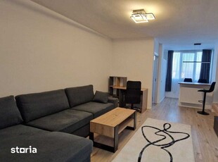 Apartament de vanzare 3 camere strada Pancota