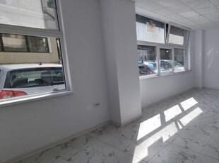 Spatiu comercial, de 40 mp, in zona Central