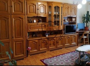 Vand apartament 2 camere, et. 2,Cartier Cetate, zona Detunata, mobilat