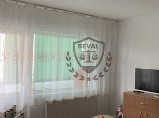 Vand apartament cu 2 camere, zona. B-dul Transilvanei.