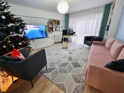 Apartament cu 3 camere Bulevarul Unirii - Vedere Mixta