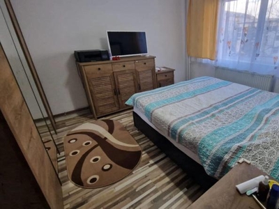 Apartament de vanzare, 3 camere, decomandat, 82 mp, Dacia, Zimbru, Cod 153760