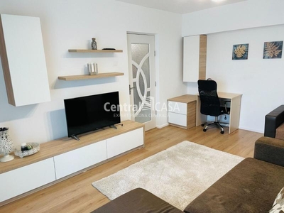 Apartament de vanzare cu 2 camere, Centru Civic