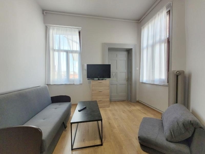 De vanzare apartament la cheie cu 3 camere pe str. Eroilor