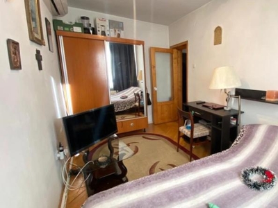 Podu Ros apartament 65 mp, 3 camere, semidecomandat, de vanzare, Liceul Emil Racovita, Cod 153354