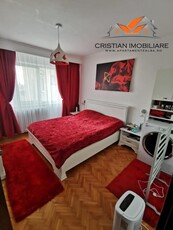 Apartament 2 camere, bloc cu lift ,etaj intermediar, mobilat, utilat, Cetate !