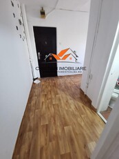 Apartament 2 camere, Parter,mobilat, utilat, Cetate!