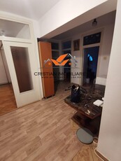 Apartament 3 camere de inchiriat M-uri, mobilat, utilat!