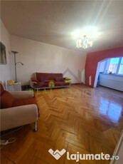 Apartament 3 camere decomandat Astra- Carpatilor