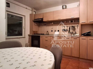 Apartament 4 camere decomandat