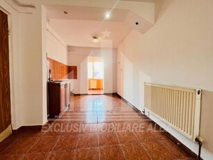 Apartament cu 2 camere decomandate de vanzare