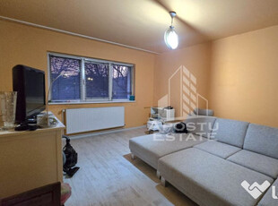 Apartament cu 2 camere, etaj 1, centrala proprie, zona Ar...