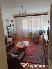 Apartament cu 3 camere, 62 mp, zona Centru