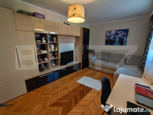 Apartament cu 3 camere, 78mp, zona Cetate