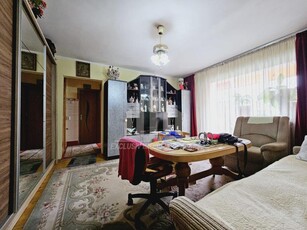 Apartament cu 3 camere Cetate, etajul 1