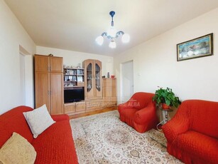 Apartament cu 3 camere de vanzare, Cetate - zona Closca