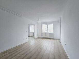 Apartament cu 3 camere decomandate, Alba-Micesti