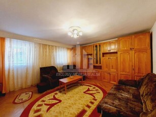 Apartament cu 3 camere decomandate, Cetate