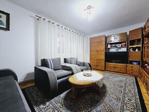 Apartament cu 3 camere decomandate, Cetate