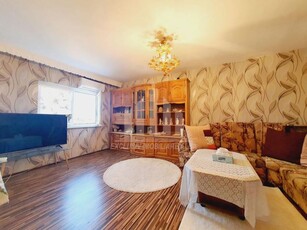 Apartament cu 3 camere decomandate, Tolstoi