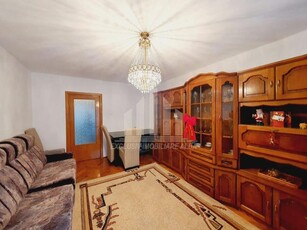 Apartament cu 5 camere decomandate, Cetate - zona scolii Mihai Eminescu