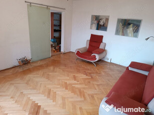 Apartament de 3 camere zona ASTRA,str Carpatilor,