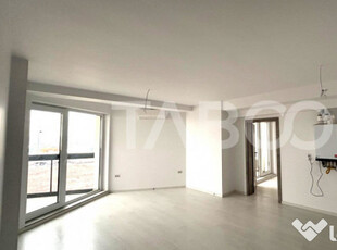 Apartament de vanzare 3 camere 2 bai 2 balcoane loc de parca