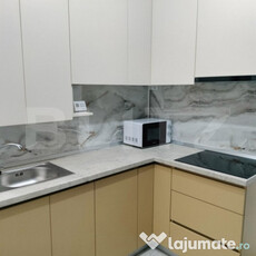 Apartament modern cu 2 camere, 50 mp, zona UMF