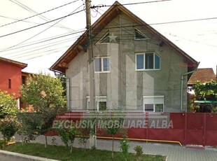 Casa individuala de vanzare, Centru