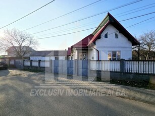 Casa individuala de vanzare in Barabant