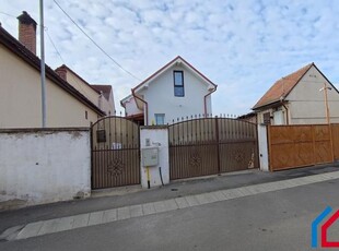 Casa individuala singur in curte in Sibiu P-ta Cluj