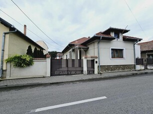 Casa inidividuala renovata de vanzare, Maieri