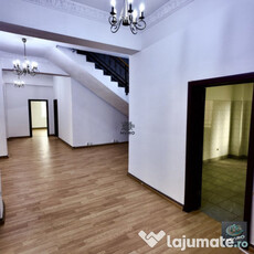 Spațiu comercial / birouri duplex de închiriat în zona Gr