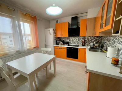 Apartament 3 camere zona Petru Rares de vanzare