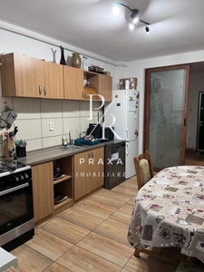 Apartament o camera decomandata, 38 mp, parcare, zona Sesul de sus!