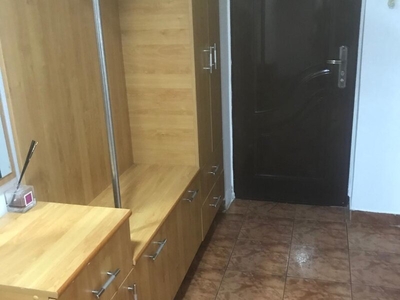 Inchiriere apartament 3 camere Buzau, Crang Inchiriez 3 camere