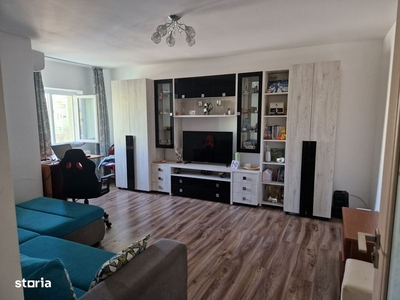 Apartament 3 camere in Micro 16 foarte spatios 2 bai si 2 balcoane