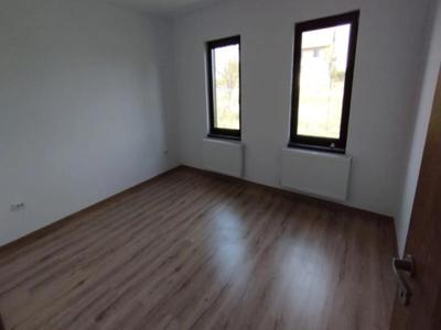 3 camere, 85 mp, de vanzare casa in zona Miroslava, Valea Ursului, Cod 150858