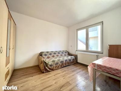 Apartament decomandat cu 3 camere