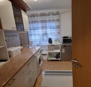 Apartament 3 camere decomandat Aradului in fata amenajat centrala proprie