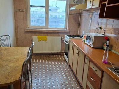 Apartament 3 camere Titan, bloc 1983, 2 bai, intersectie Liviu Rebreanu cu