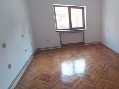 Apartament cu 3 camere de vanzare in Sibiu zona centrul istoric