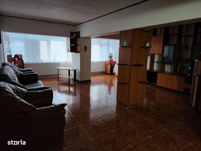 Apartment 3 camere Slanic Moldova