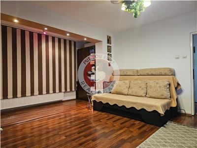 Dristor | Apartament 3 camere | 80mp | semidecomandat | B5746