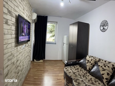 Apartament cu centrala termica, mobilat, utilat bloc 86 reabilitat Col