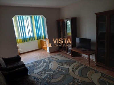 Apartament cu 3 camere, etaj intermediar in Astra