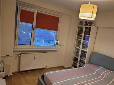 Vanzare Apartament 3 Camere Decomandat BerceniIzvorul Rece