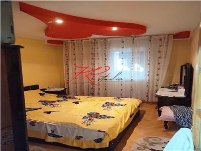 Vanzare apartament 4 camere Teiul Doamnei