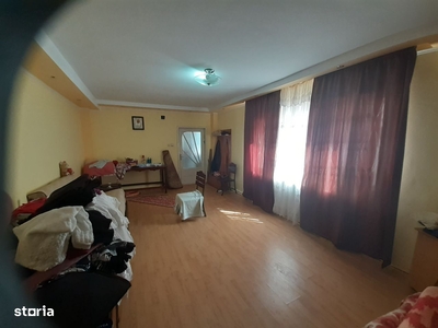 Apartament 3 camere în zona MC DONALDS