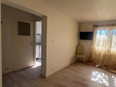 Apartament 1 camera de vanzare pe str. Iustin Marsieu